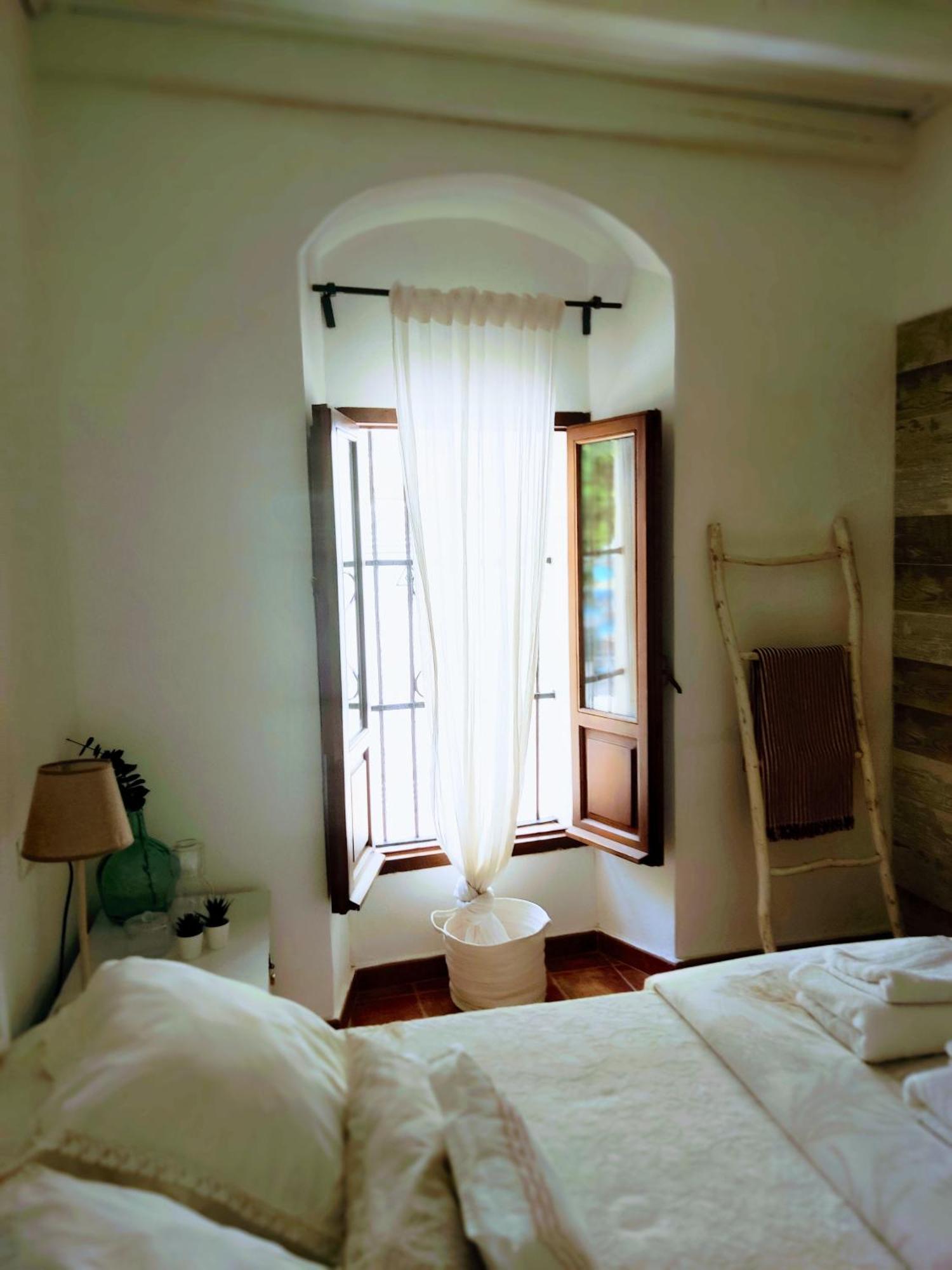 Carola Guesthouse Tarifa Bagian luar foto