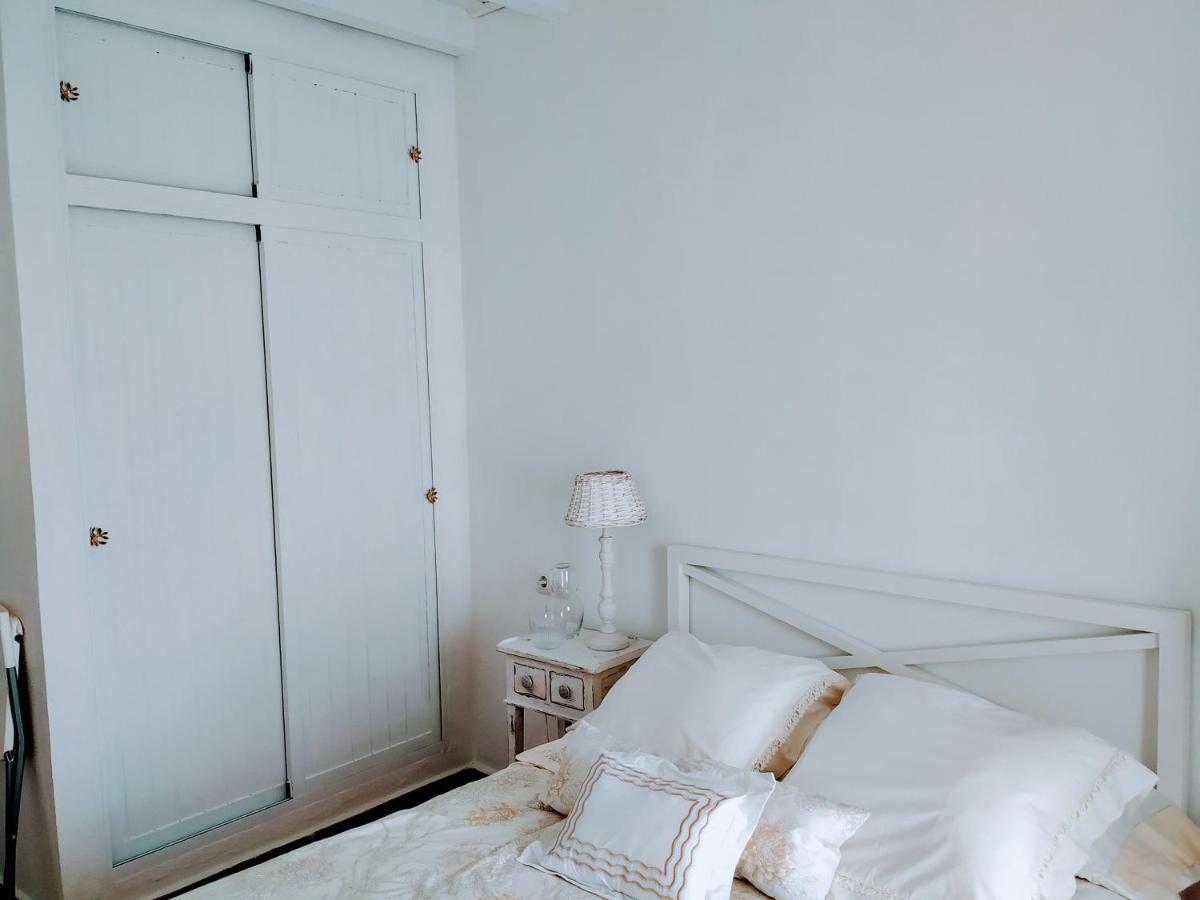 Carola Guesthouse Tarifa Bagian luar foto